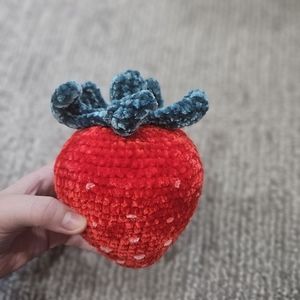 Crochet plushie strawberry 🍓